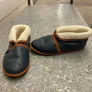 Leather slippers